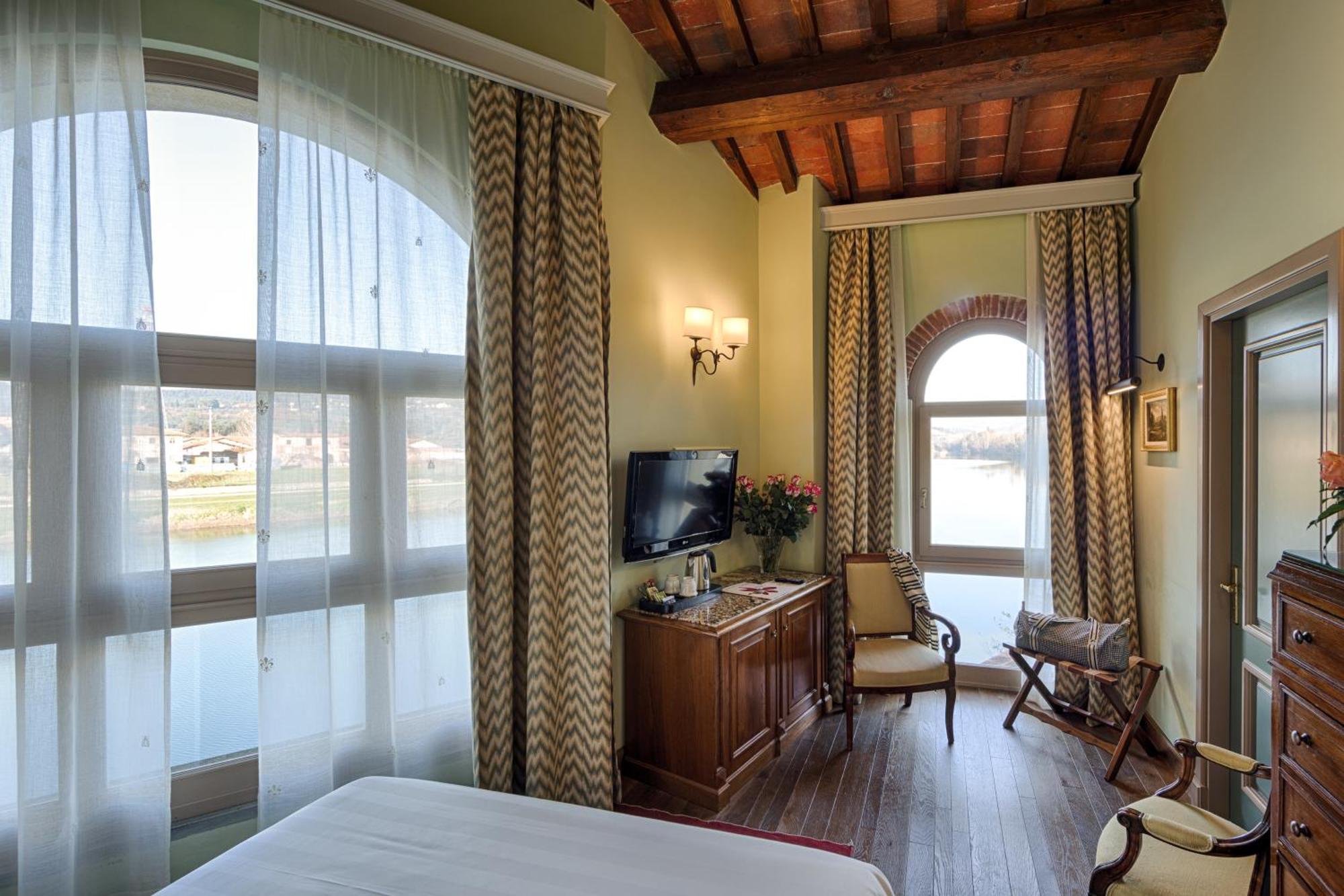 Superior Double Room River View