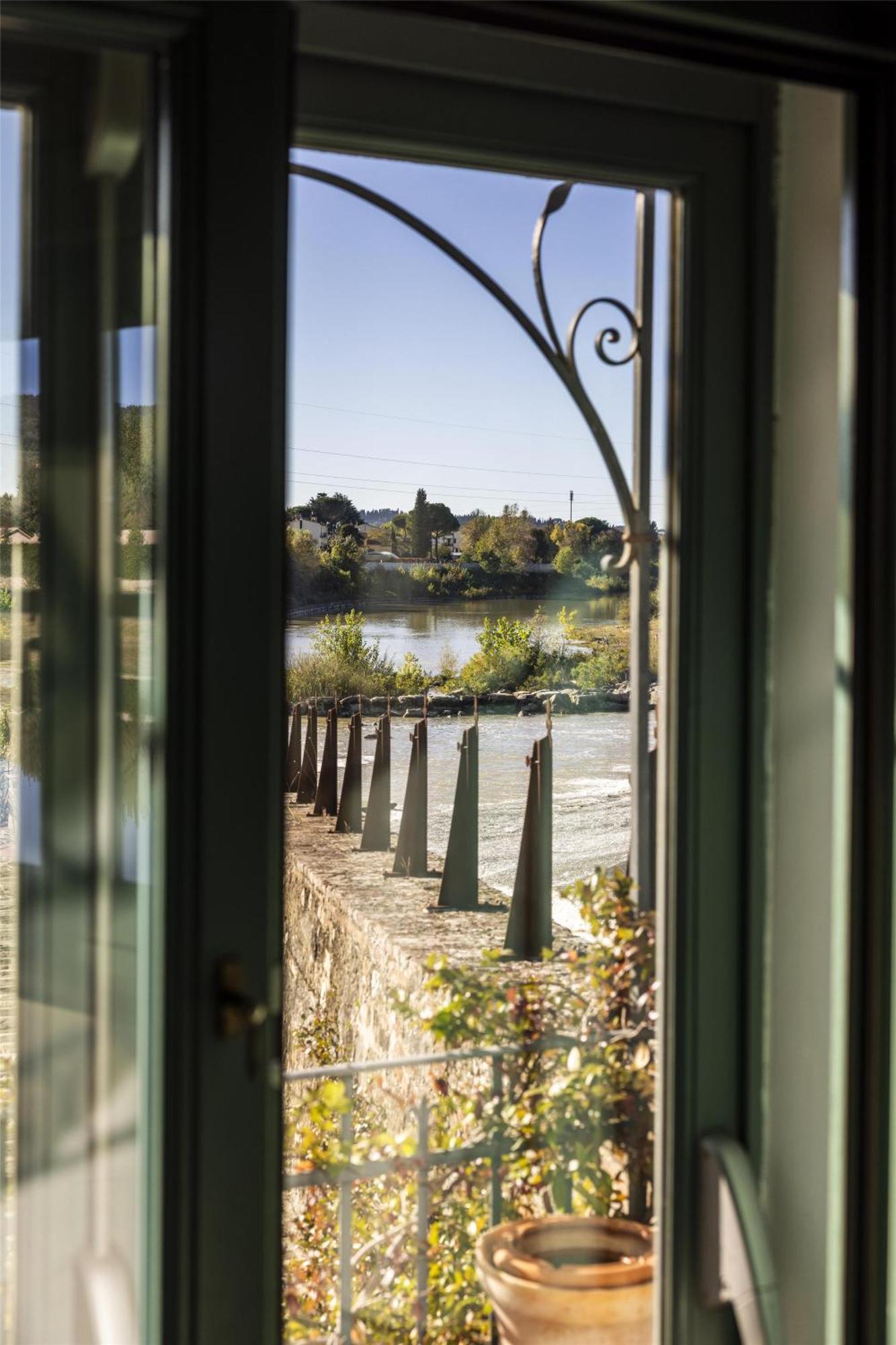 Superior Triple Room River View