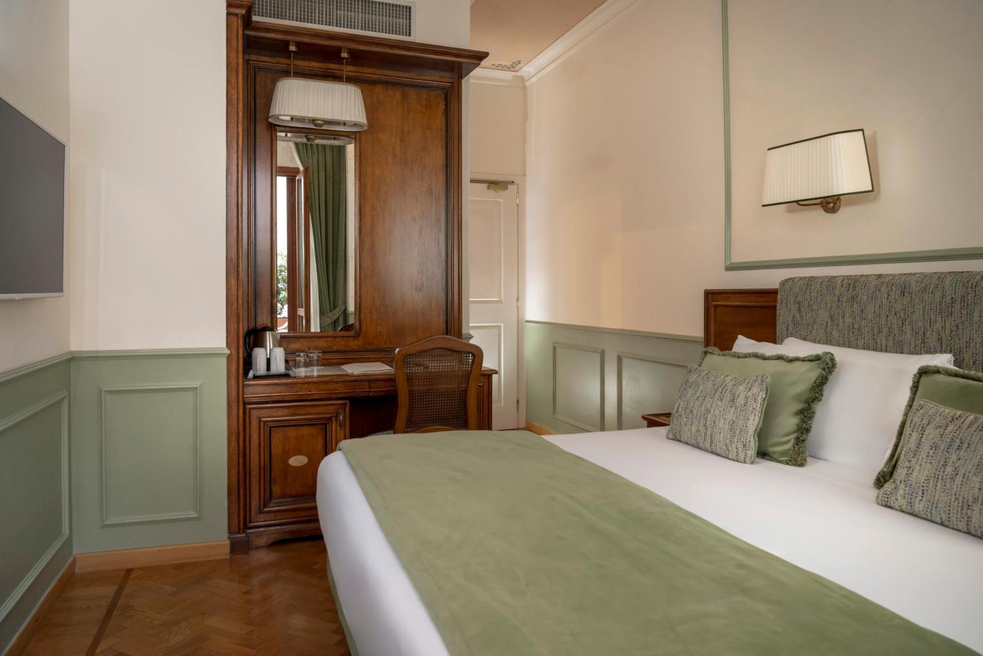Double or Twin Room Balcony