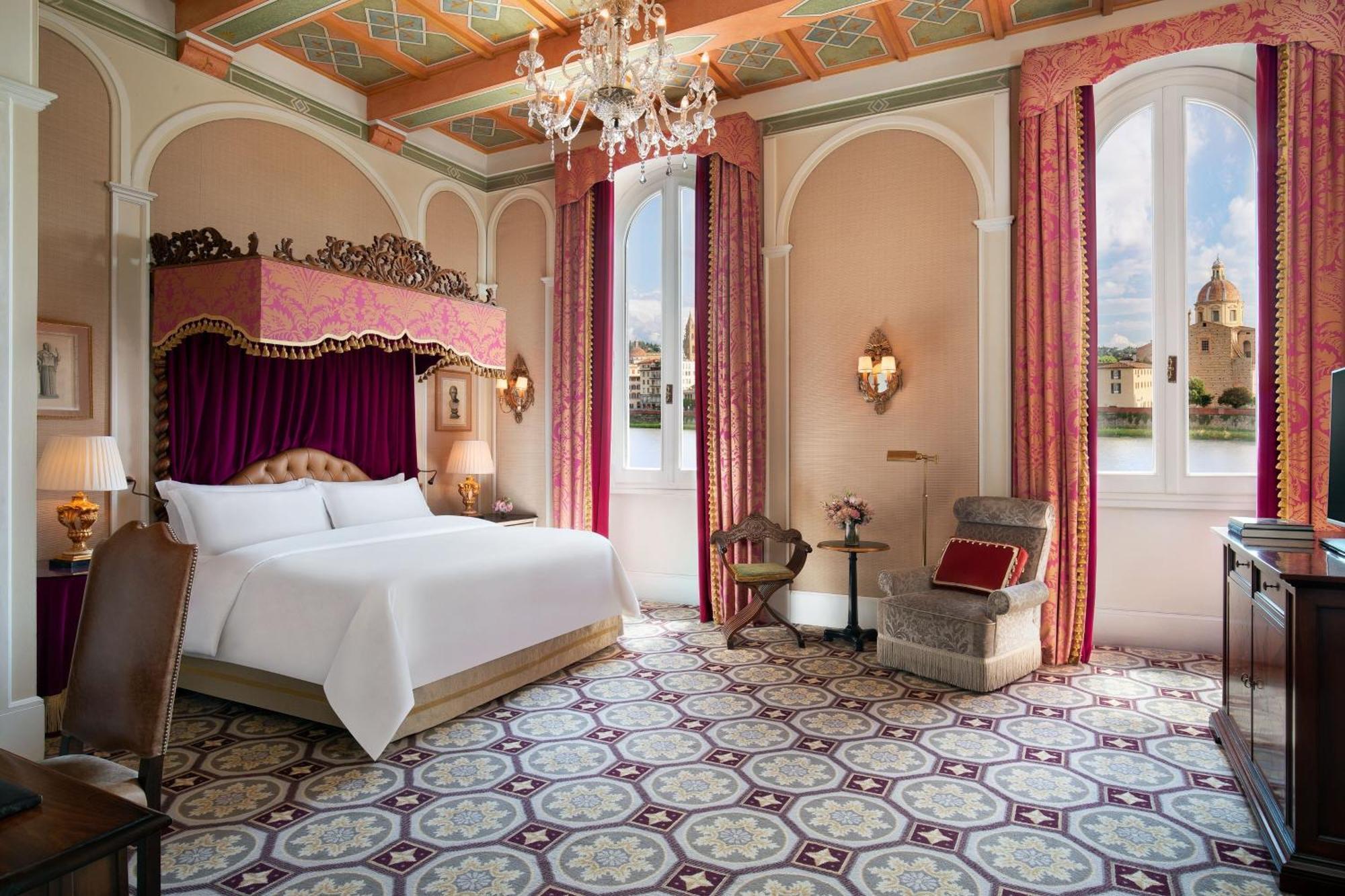 Premium Double Arno Guest room Arno River view
