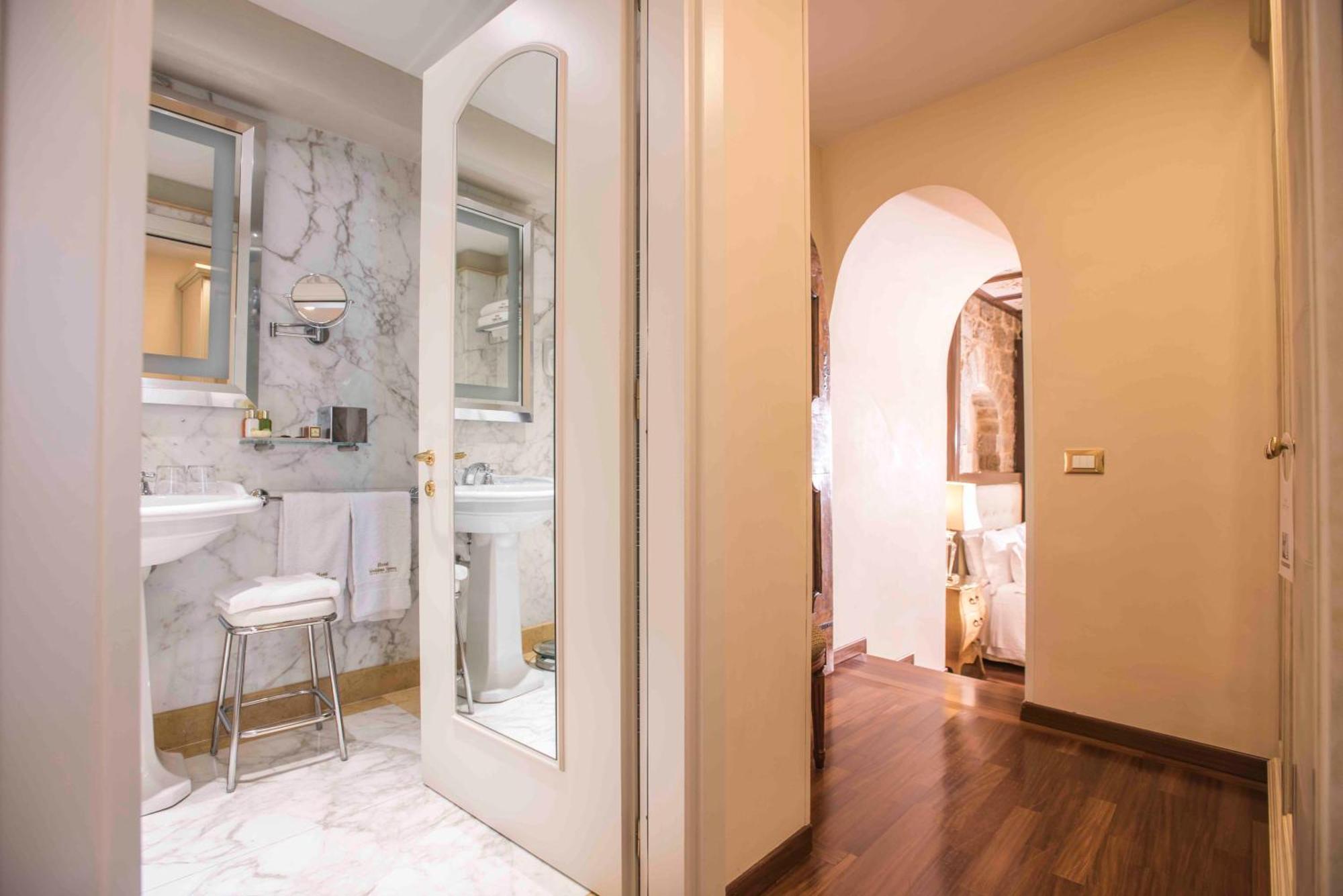 Deluxe Double Room Tower