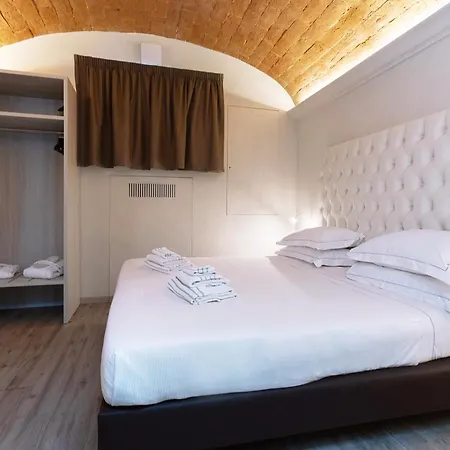 Florence Luxury Guest House-3